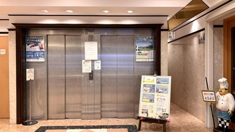 Toyoko Inn Hakata-Eki Minami Фукуока Экстерьер фото